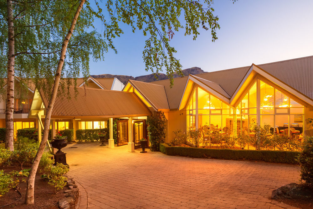 Nugget Point Hotel Queenstown Exterior photo